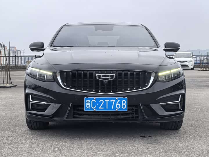 Фото 2 - Geely Preface