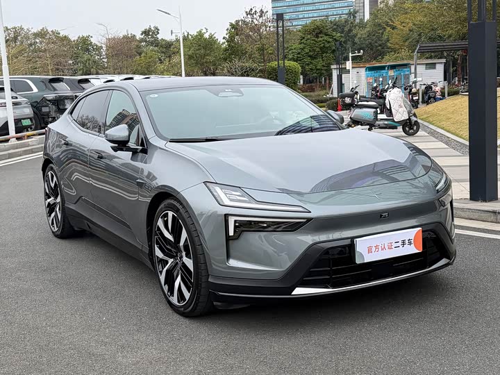 Фото 3 - Polestar 4