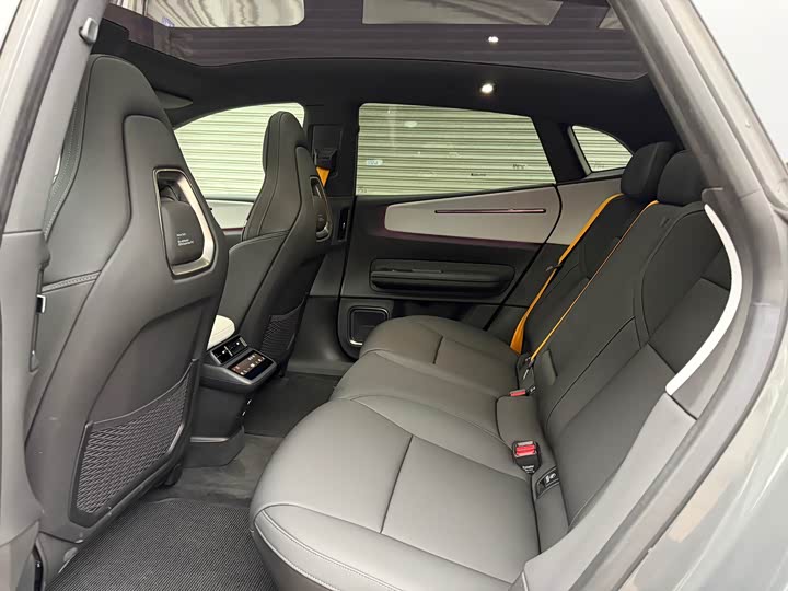 Фото 5 - Polestar 4