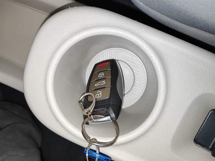 Фото 9 - Ora White Cat