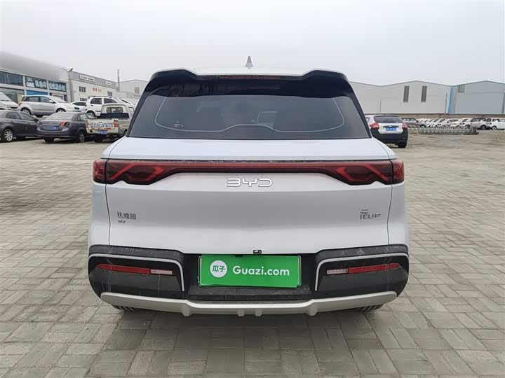 Фото 6 - BYD Yuan Up