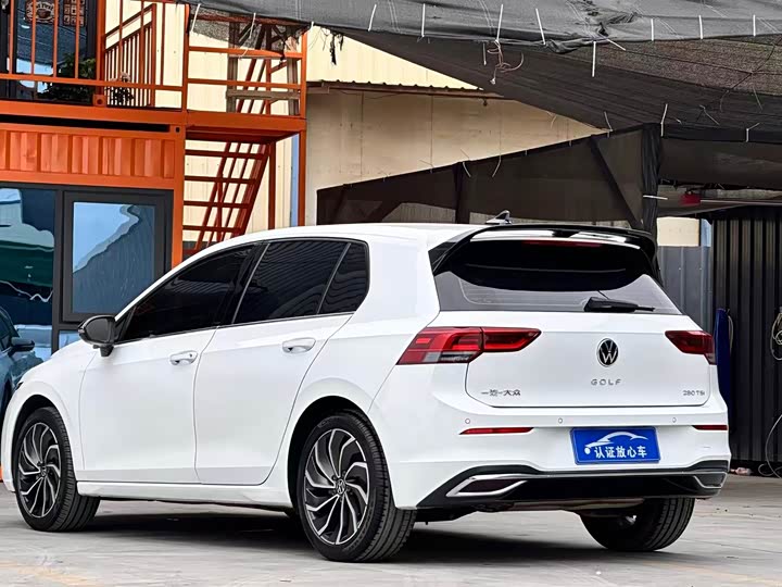 Фото 9 - Volkswagen Golf