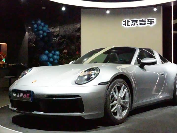 Фото 1 - Porsche 911