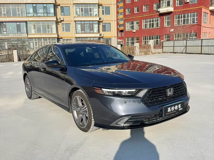 Фото 3 - Honda Accord