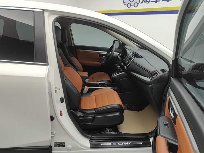 Фото 8 - Honda CR-V