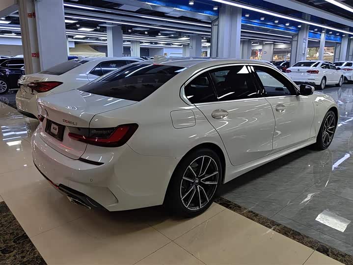 Фото 3 - BMW 3 Series