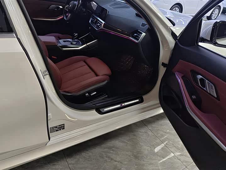 Фото 8 - BMW 3 Series