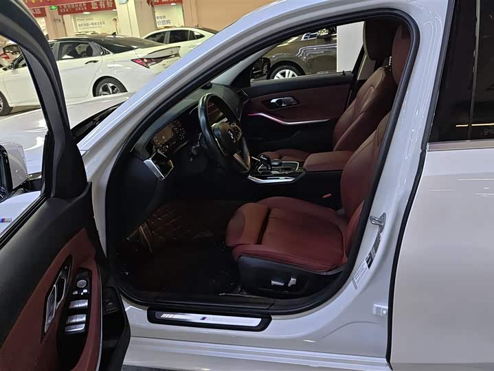 Фото 9 - BMW 3 Series