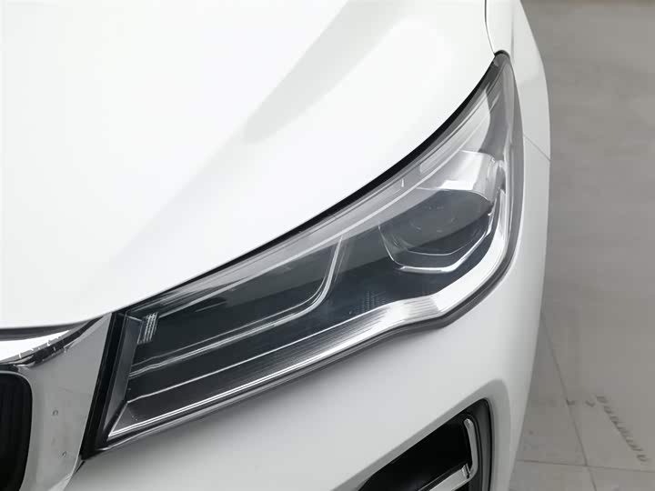 Фото 7 - Geely Emgrand