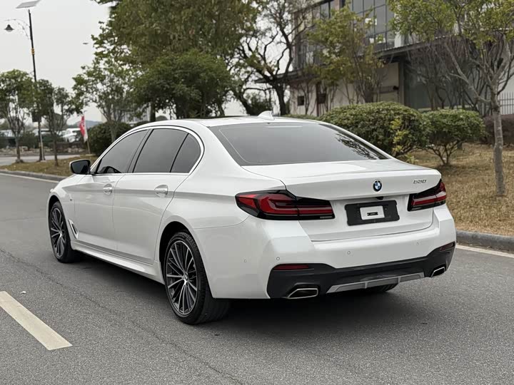 Фото 4 - BMW 5 Series