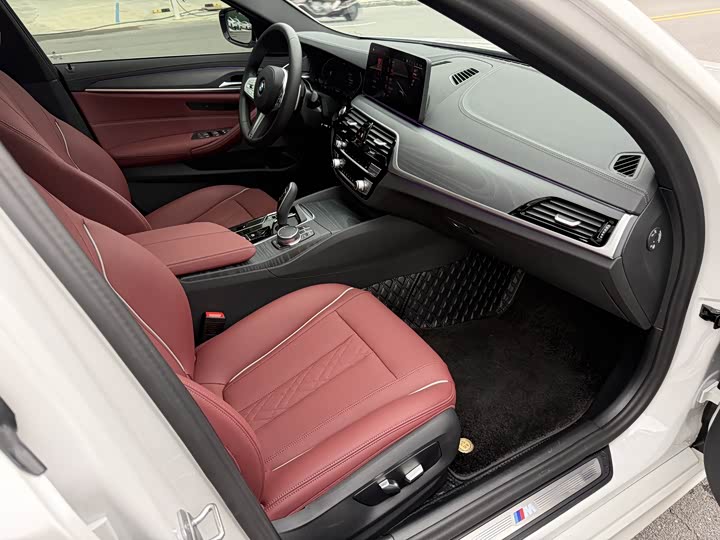 Фото 7 - BMW 5 Series