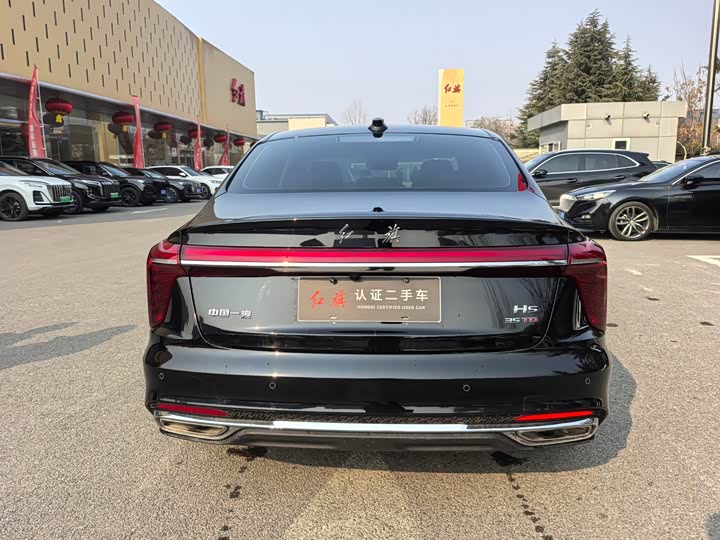 Фото 8 - Hongqi H5