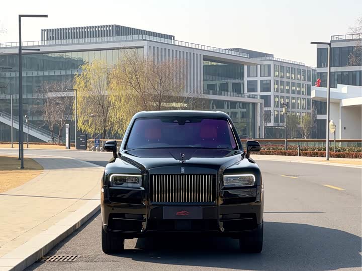 Фото 2 - Rolls-Royce Cullinan