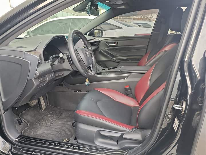 Фото 4 - Toyota Avalon