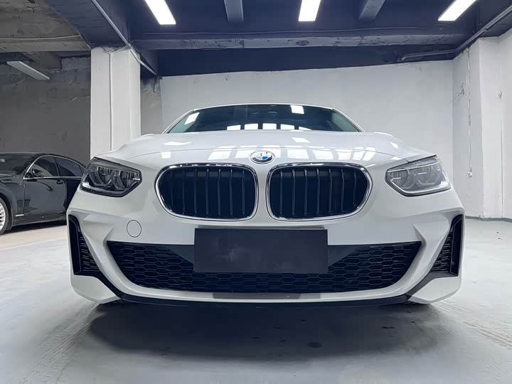 Фото 1 - BMW 1 Series