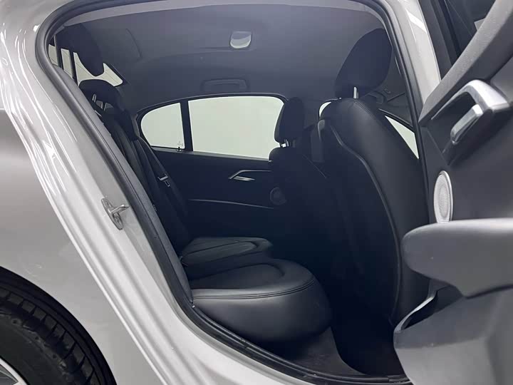 Фото 7 - BMW 1 Series