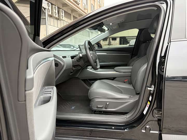 Фото 9 - XPeng Mona M03