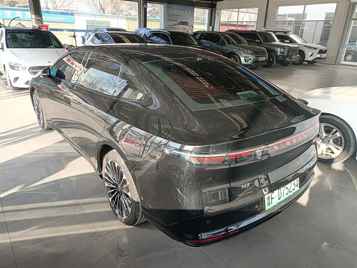 Фото 5 - Nissan N7