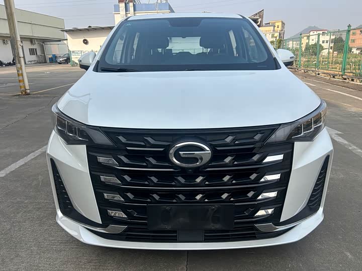 Фото 2 - GAC Trumpchi M6