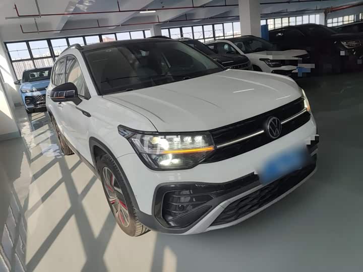 Фото 4 - Volkswagen Tharu