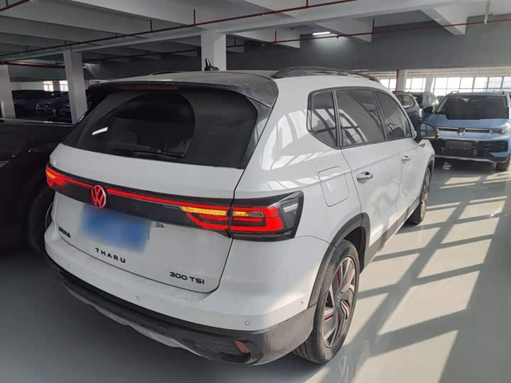 Фото 7 - Volkswagen Tharu