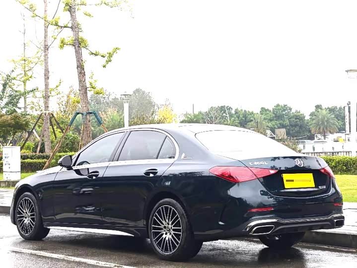 Фото 4 - Mercedes-Benz C-Class