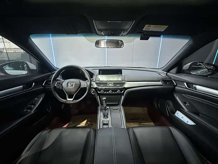 Фото 9 - Honda Inspire