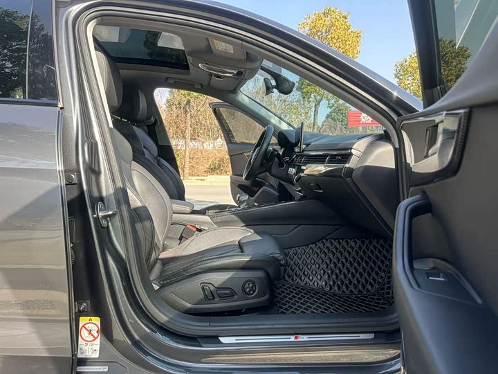 Фото 7 - Audi A4L