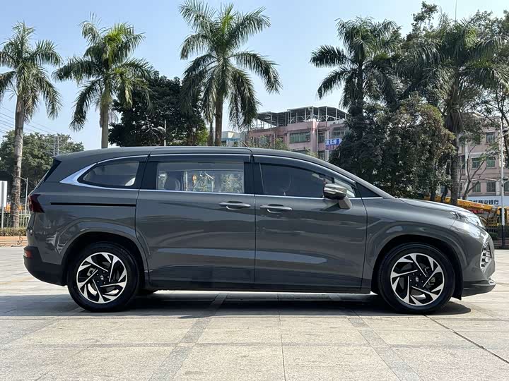 Фото 4 - Hyundai Custo