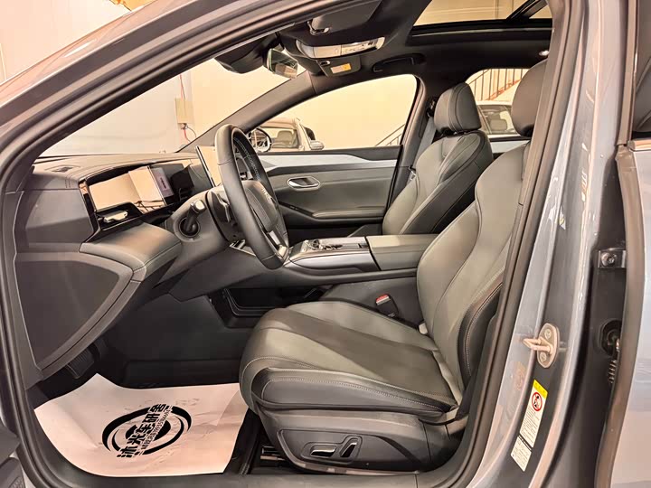 Фото 8 - BYD Qin L