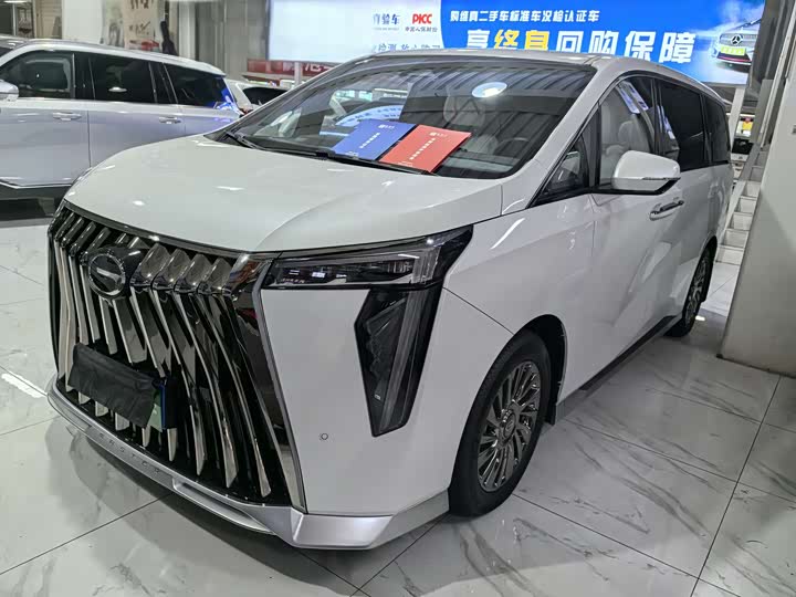 Фото 1 - GAC Trumpchi M8