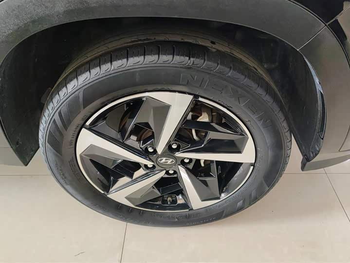 Фото 6 - Hyundai ix35 (Mufasa)