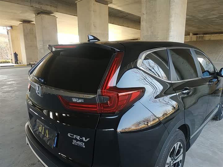 Фото 8 - Honda CR-V