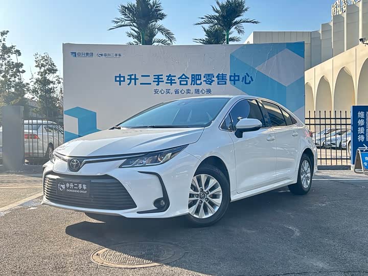 Фото 1 - Toyota Corolla