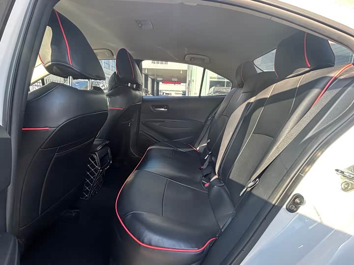 Фото 5 - Toyota Corolla