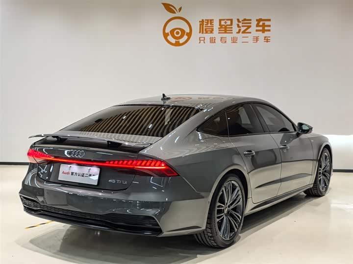 Фото 4 - Audi A7