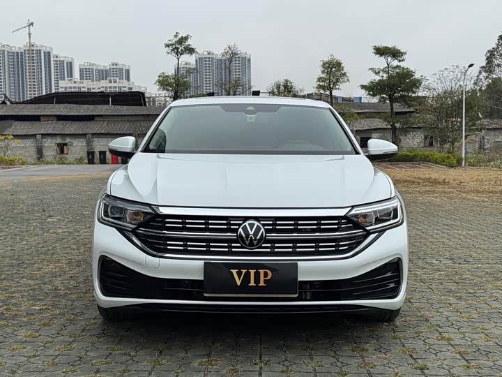 Фото 2 - Volkswagen Sagitar L