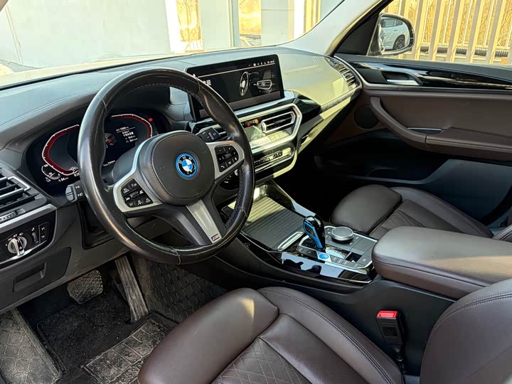 Фото 7 - BMW iX3