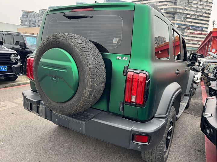 Фото 4 - Tank 300