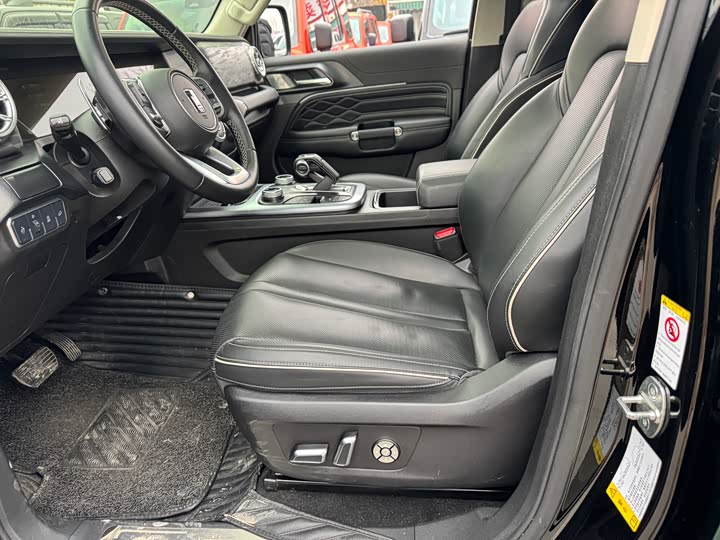 Фото 9 - Tank 300