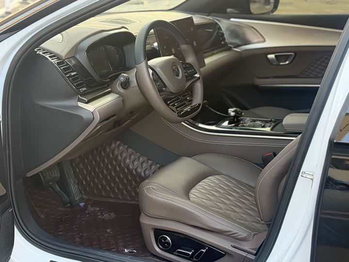 Фото 6 - BYD Han