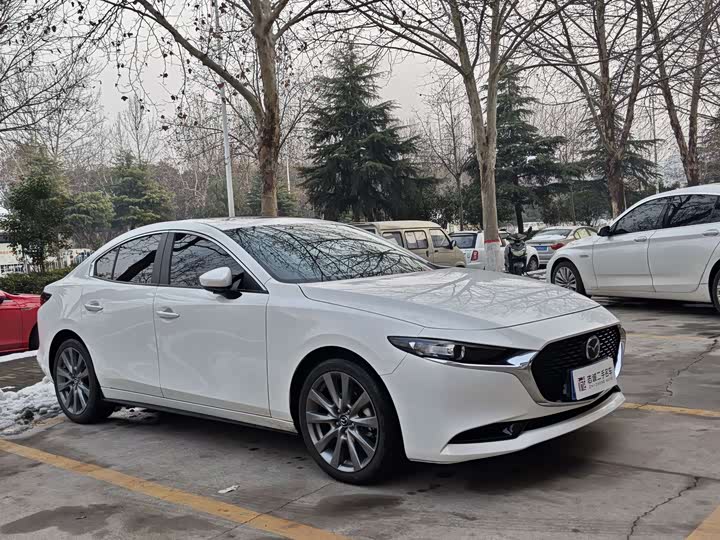 Фото 3 - Mazda 3 (Axela)