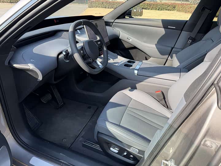 Фото 6 - Xiaomi YU7