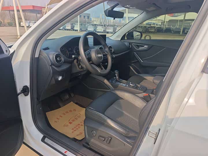 Фото 4 - Audi Q2L