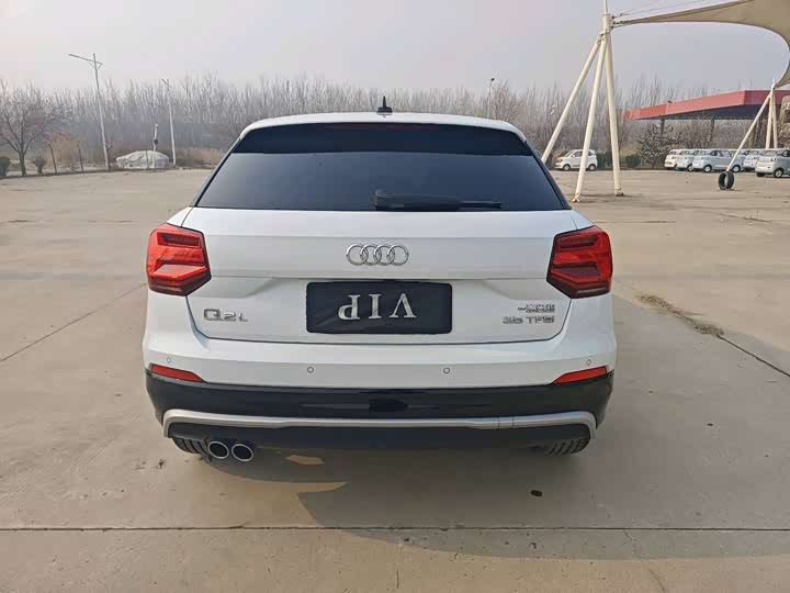 Фото 8 - Audi Q2L