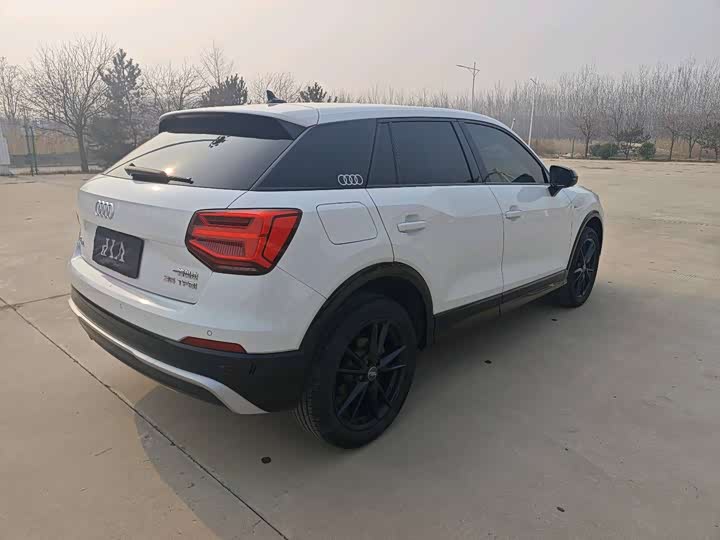 Фото 9 - Audi Q2L