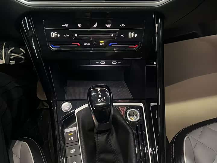 Фото 9 - Volkswagen Tayron