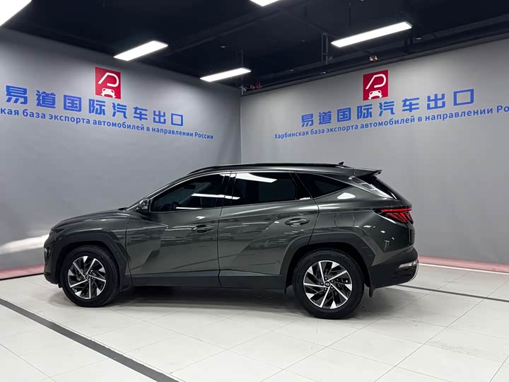 Фото 7 - Hyundai Tucson L