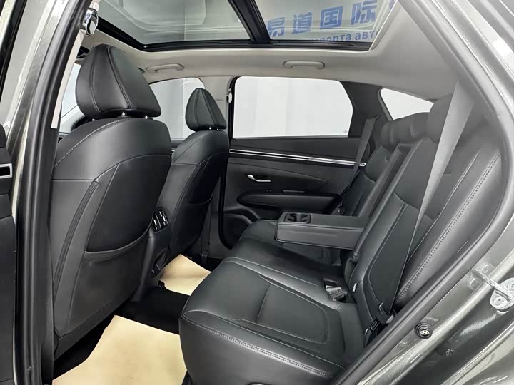 Фото 9 - Hyundai Tucson L