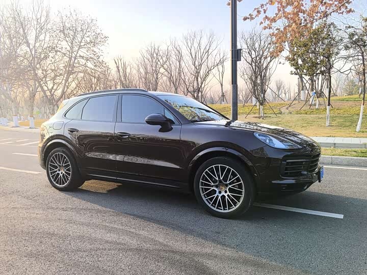 Фото 2 - Porsche Cayenne